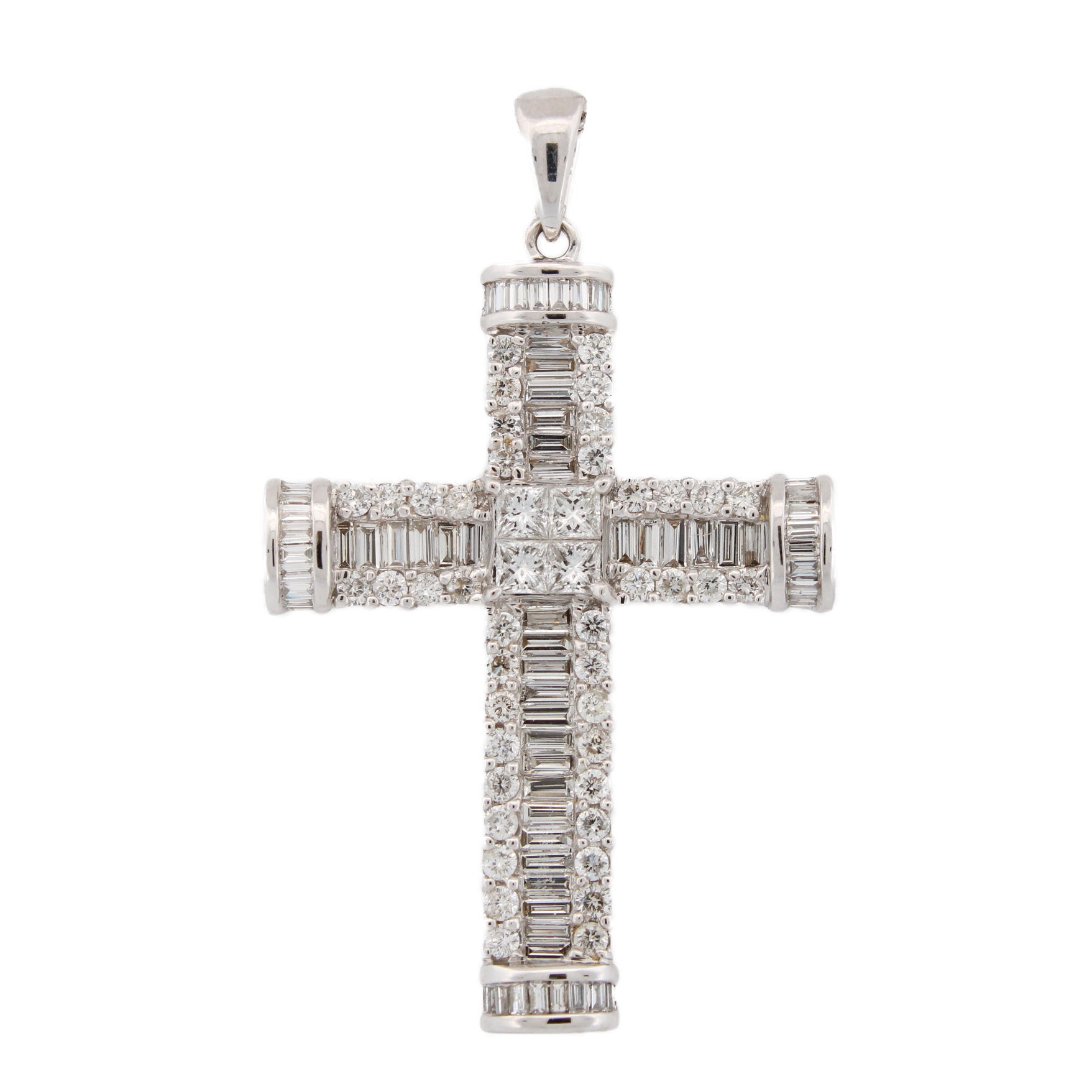 18ct White Gold Diamond Cross Pendant Total 1.95ct 18ct White Gold Diamond Cross Pendant Total 1.95ct