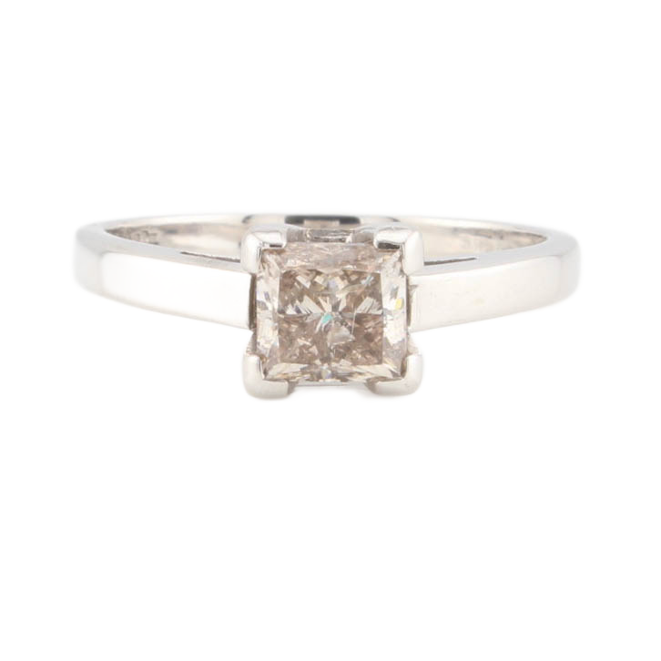 Pre-Owned 14ct Gold Princess Cut Diamond Solitaire Ring 0.86ct Pre-Owned 14ct Gold Princess Cut Diamond Solitaire Ring 0.86ct